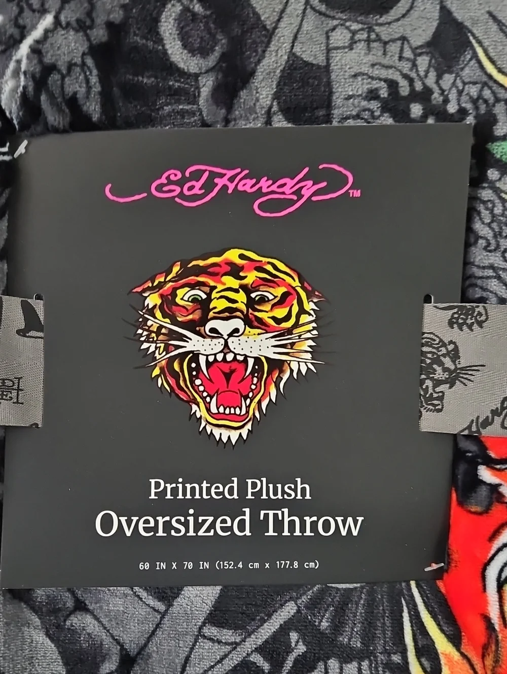 Ed Hardy NWT Plush Oversized Throw